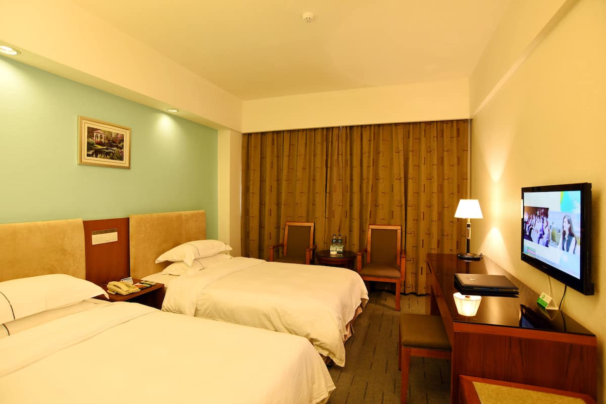Minibar, in-room safe, desk, blackout curtains