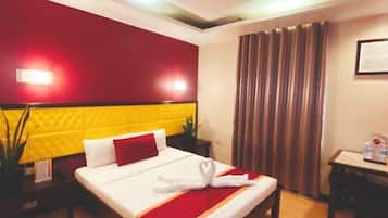 Standard Tek Büyük Yataklı Oda | Güneşlik/perde, ütü/ütü masası, çarşaf takımı