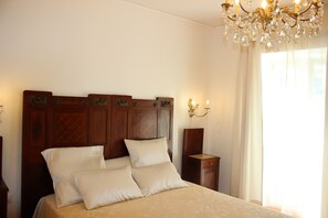 Deluxe Room, Non Smoking, Balcony (Novecento) | Egyptian cotton sheets, premium bedding, individually decorated