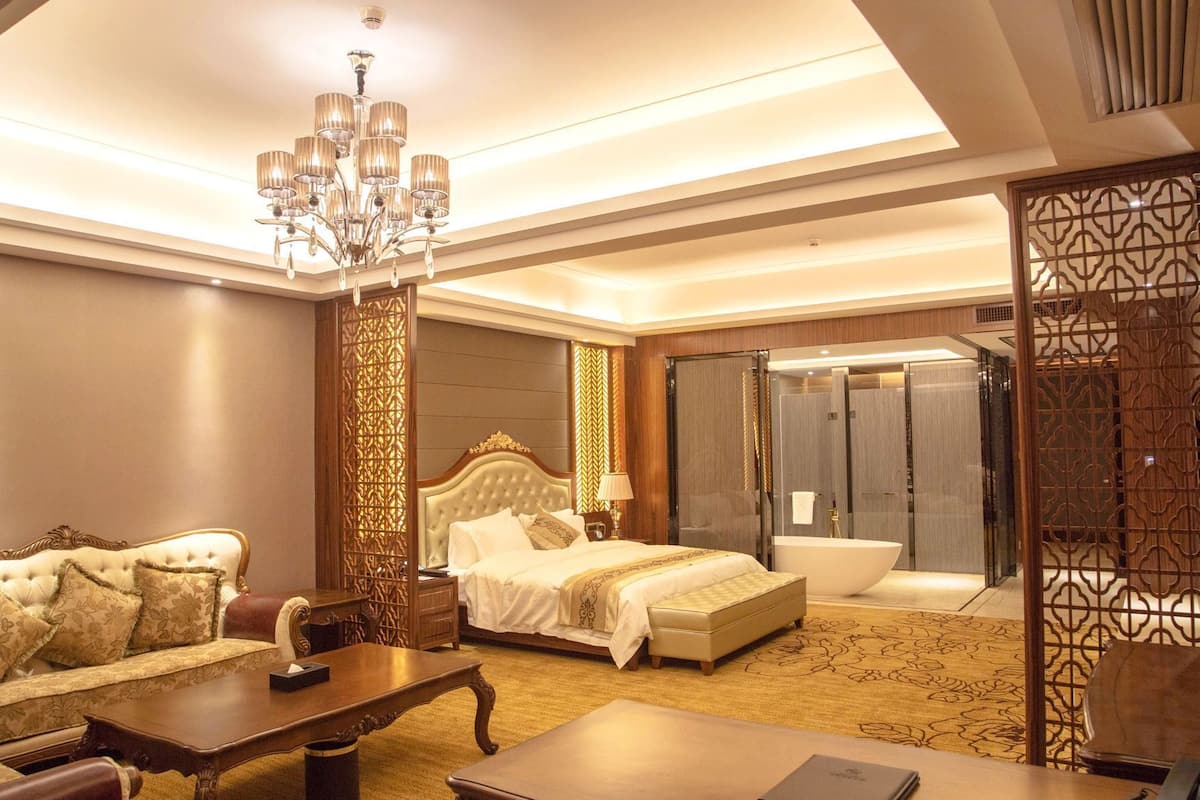 Minibar, in-room safe, desk, blackout drapes