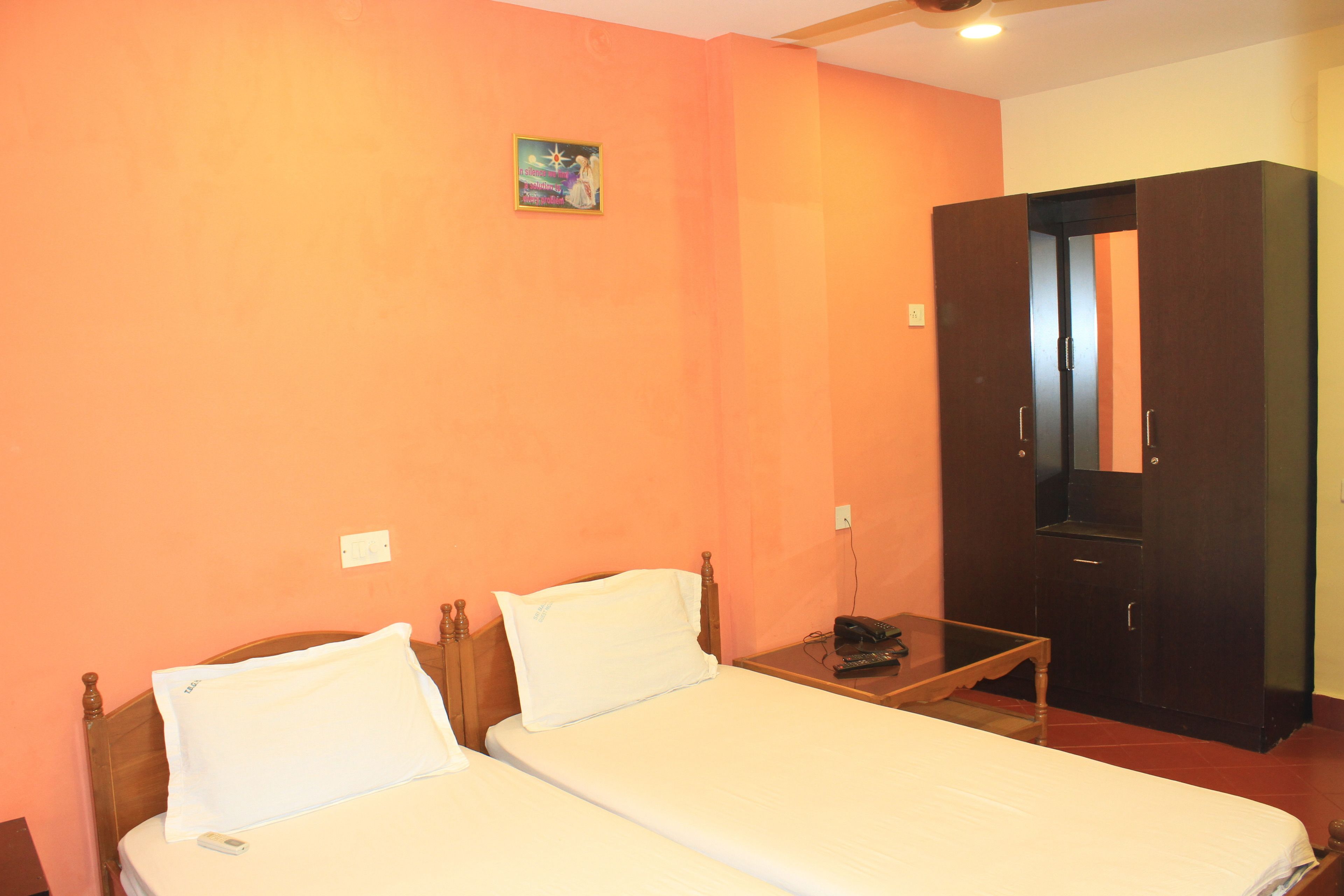 Rollaway beds, free WiFi