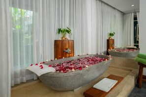 Body treatments, body scrubs, manicures and pedicures, massages - J7 Angkor Hotel (Siem Reap)