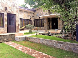 Property grounds - Villa Pinnawala (Rambukkana)