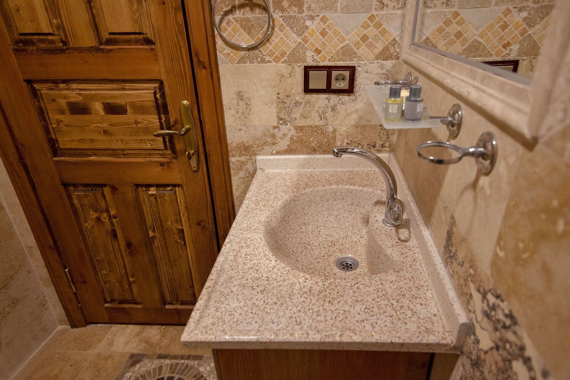 standard room | bathroom | slippers, towels