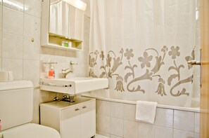Departamento, 3 habitaciones, balcón, vista a la montaña | Baño