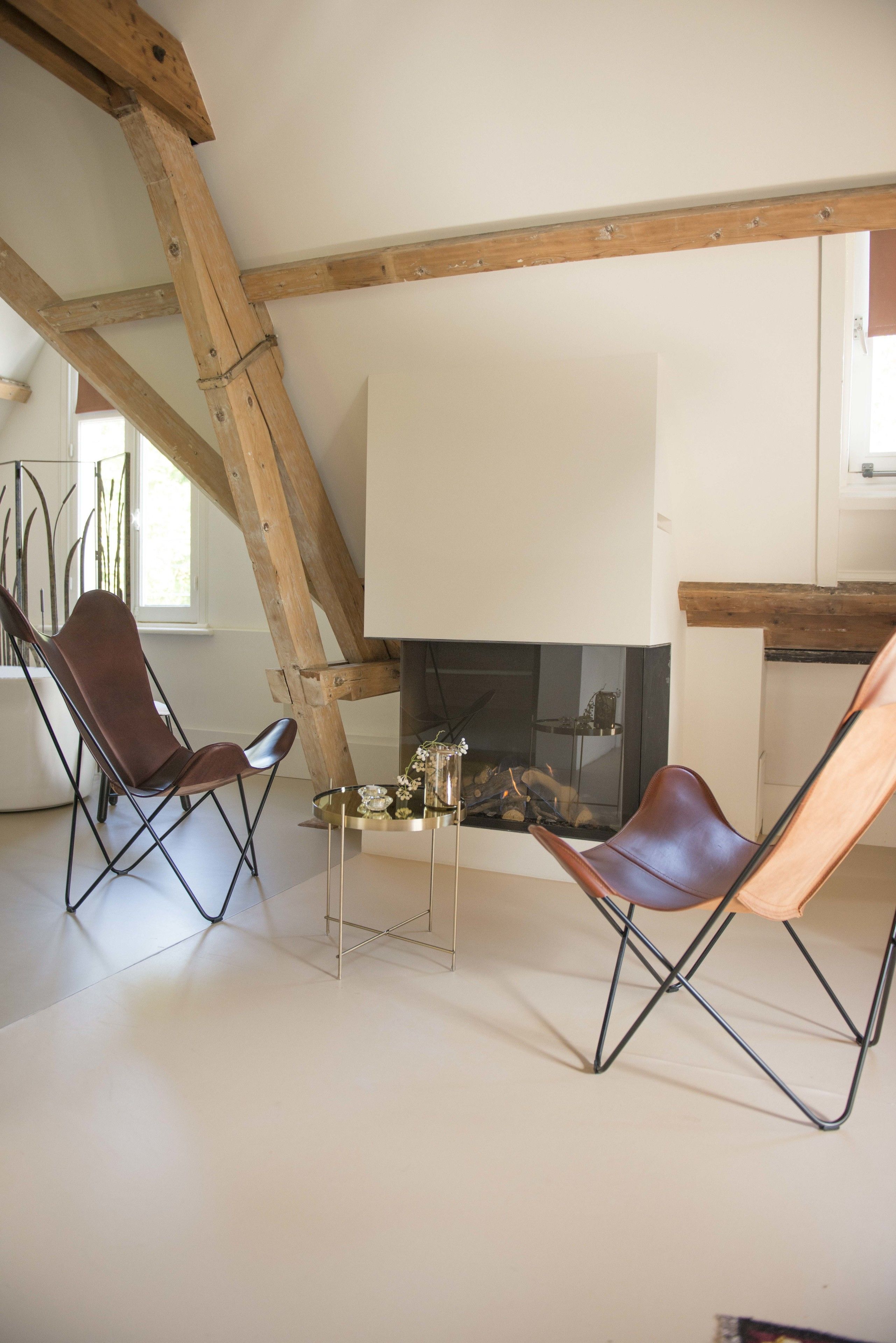 Suite, Balcony (Basiliek) | Living area | Flat-screen TV, fireplace