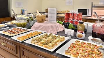 Desayuno buffet todos los días (con cargo)
