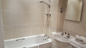 Double Room | Bathroom | Shower, towels - Cherry Park Hall (Worksop)