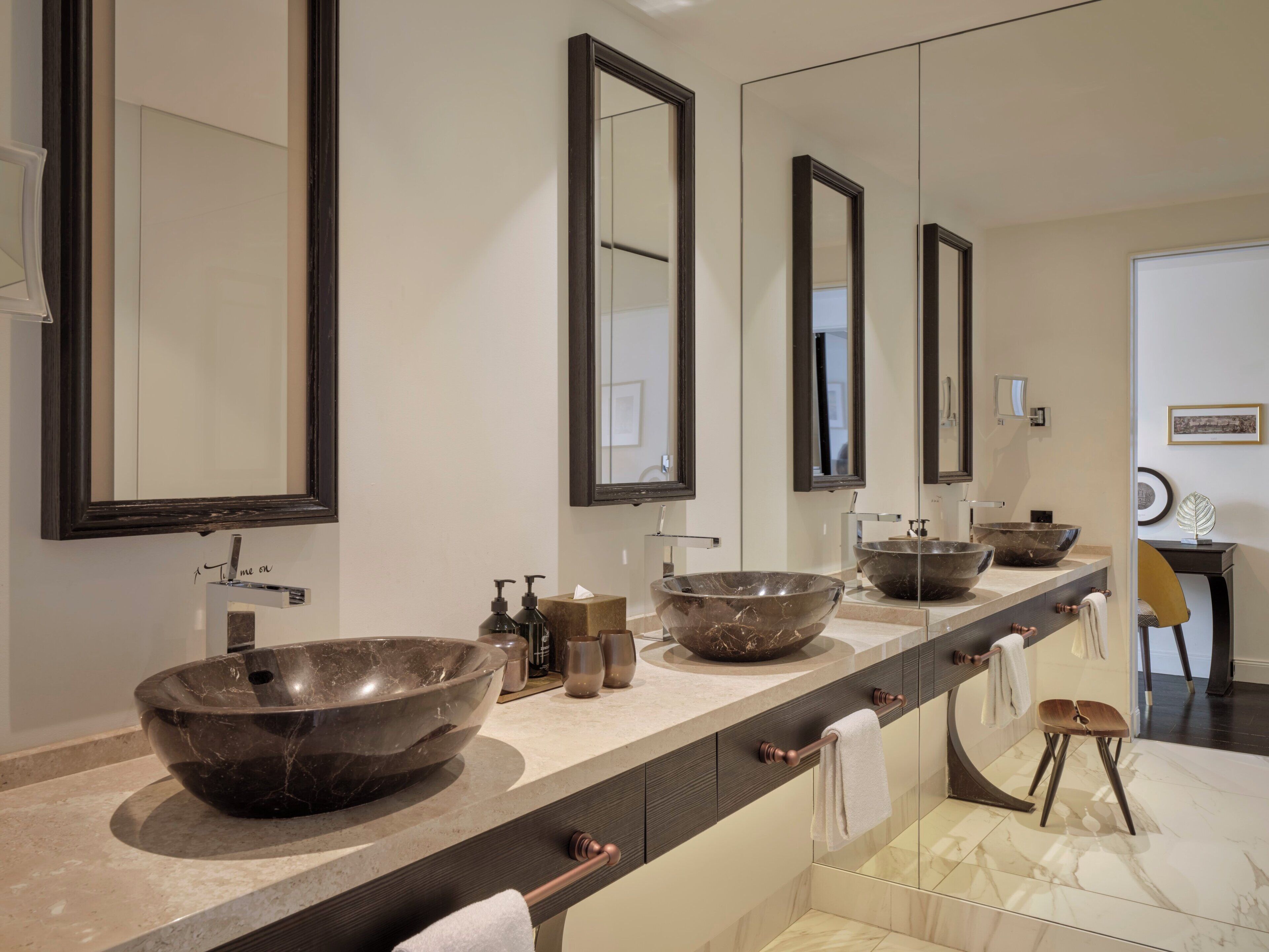 suite (nikolai) | 1 bedroom, premium bedding, in-room safe, desk