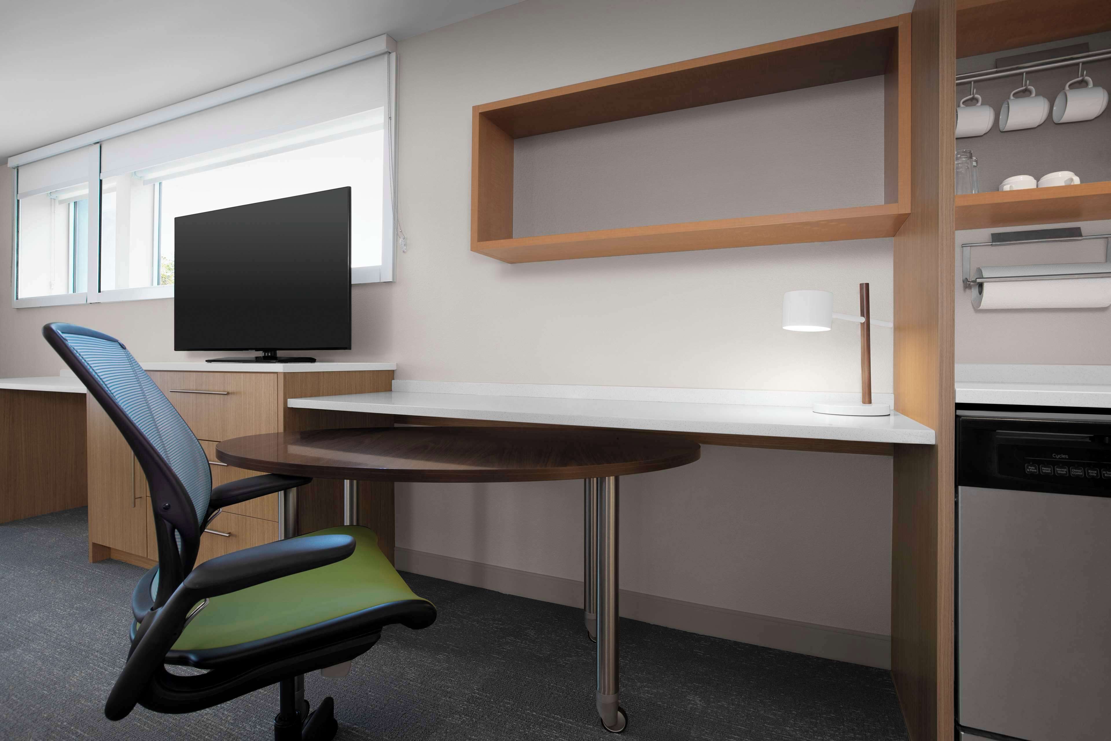 studio, 1 king bed, non smoking, corner (city) | 1 bedroom, premium bedding, pillow-top beds, desk