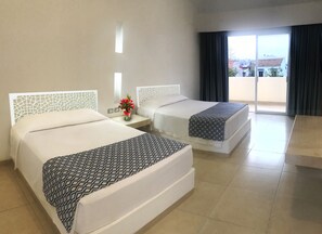 Junior Suite Double Room  | Caja fuerte, tabla de planchar con plancha, wifi gratis