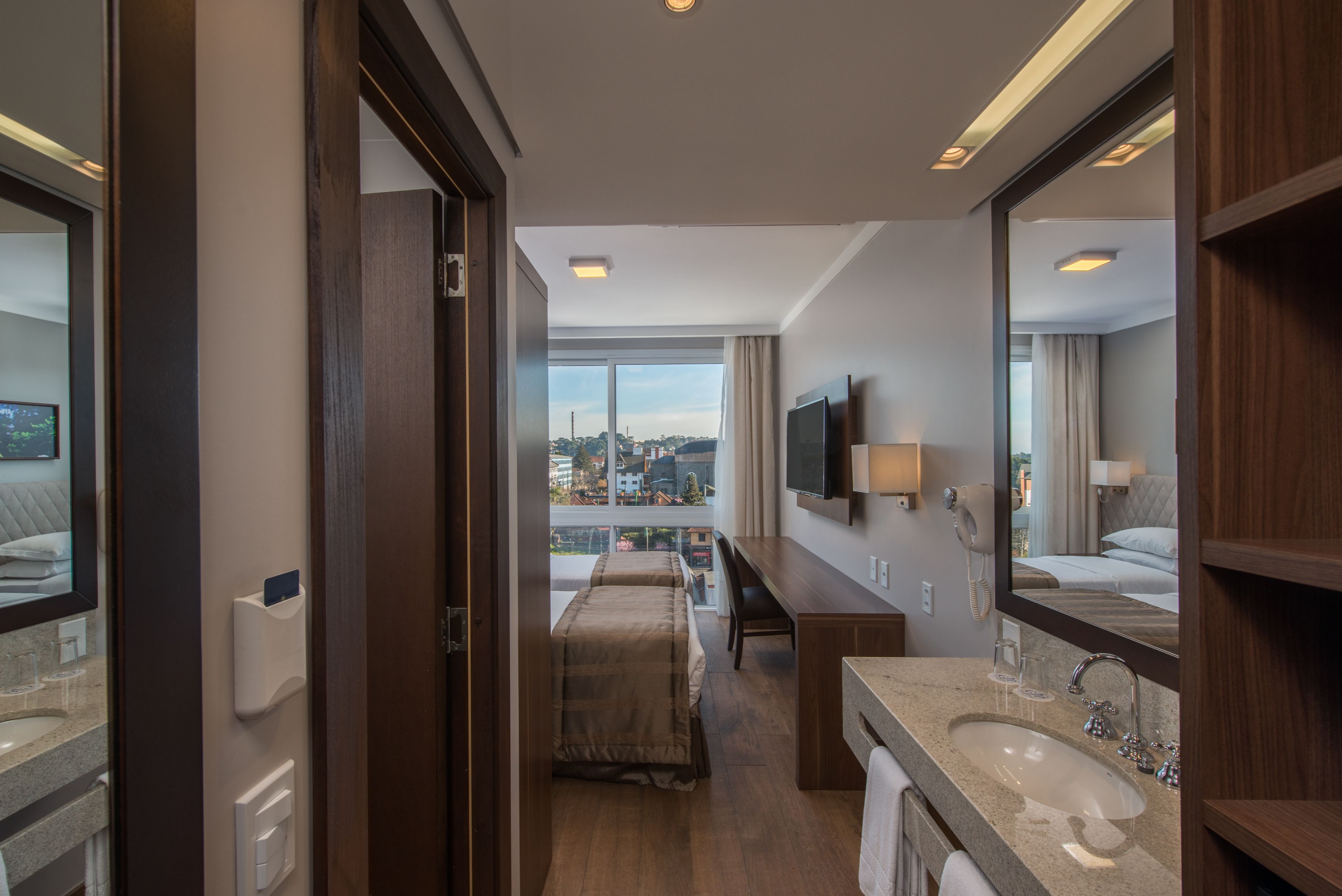 superior twin room | living area | lcd tv