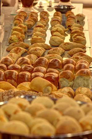 Free daily buffet breakfast - Hotel Vela Azul (Balneário Camboriú)