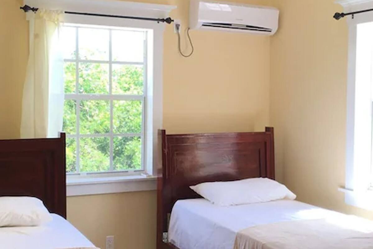 Biệt thự dành cho gia đình, 2 phòng ngủ, sân hiên, quang cảnh vịnh | Bộ đồ giường cao cấp, bàn ủi/dụng cụ ủi quần áo 