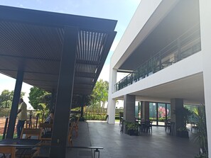 Terrace/patio - Hotel & Villa Internacional de Tenis (Cuernavaca)