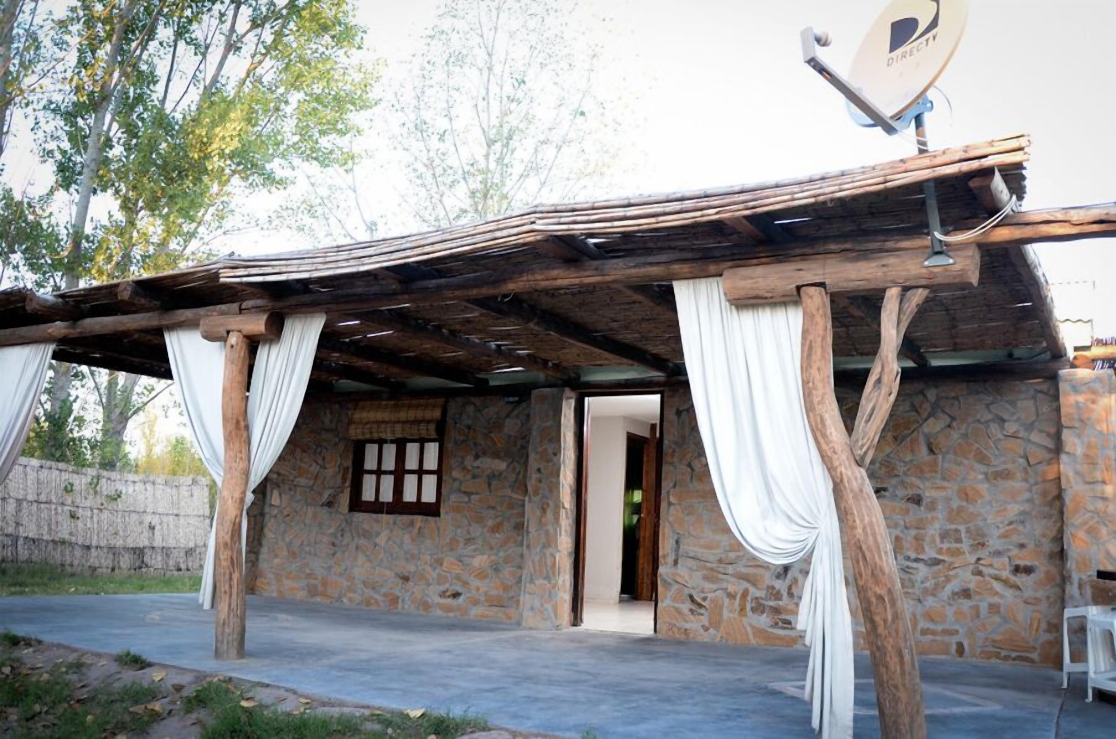 Free cots/infant beds, free WiFi