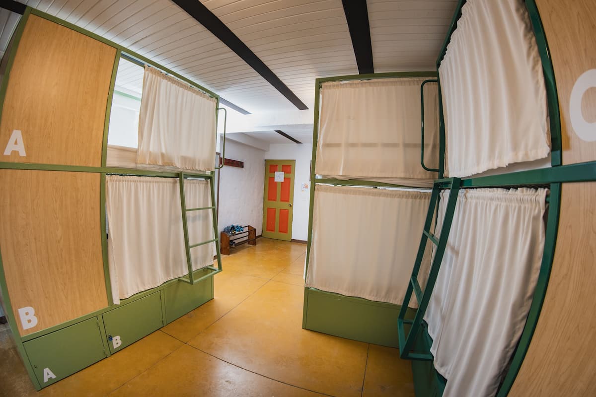 Blackout drapes, free WiFi, bed sheets