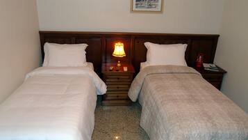 Deluxe Double Room, 1 Queen Bed | Minibar, in-room safe, cots/infant beds, free WiFi