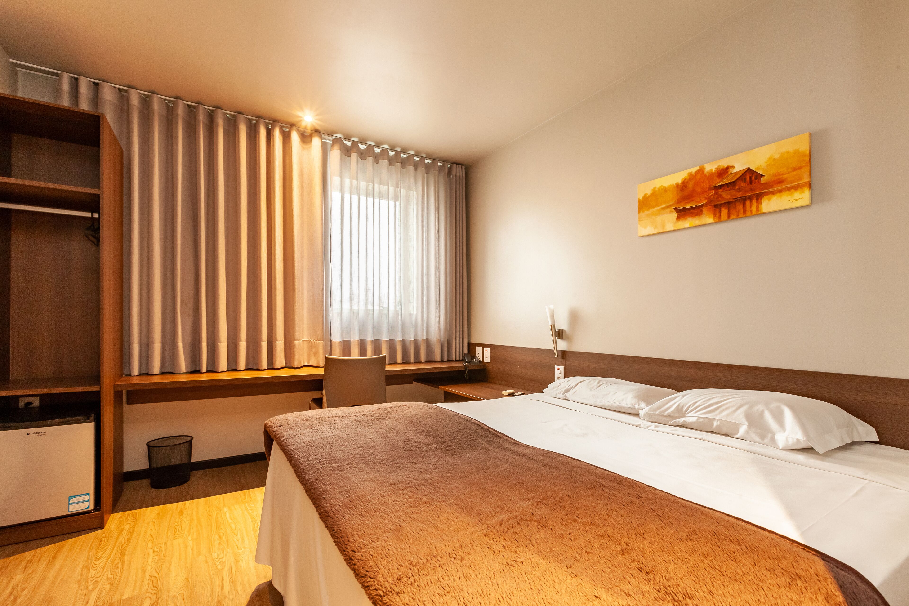 minibar, in-room safe, desk, laptop workspace