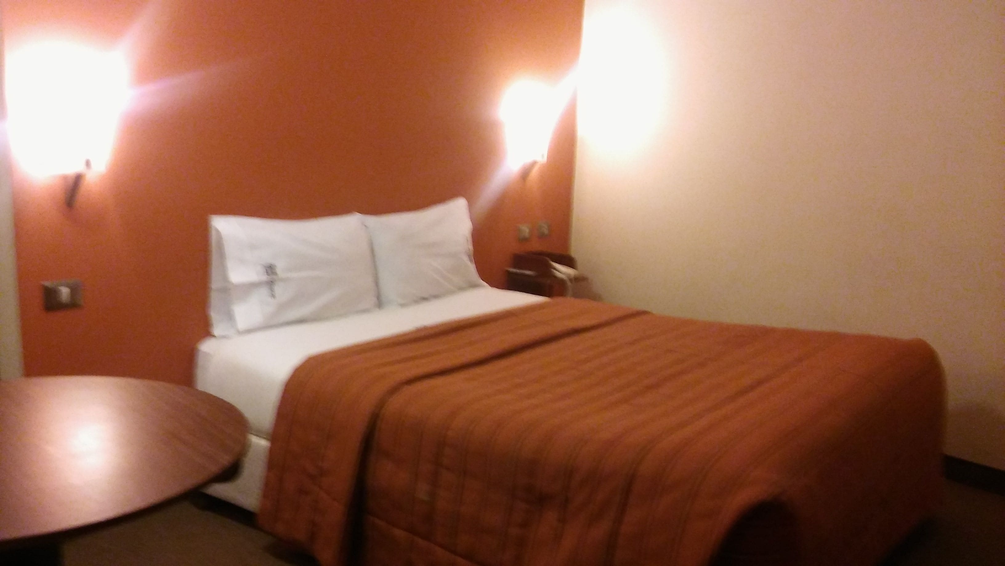 single room | in-room safe, desk, cots/infant beds, rollaway beds