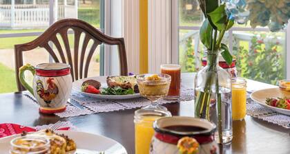 Yellow House Bed and Breakfast