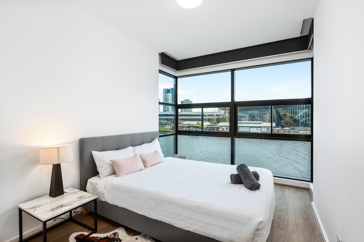 3 Bedroom 2 Bath Deluxe Apartment | 3 bedrooms, blackout drapes, soundproofing, iron/ironing board
