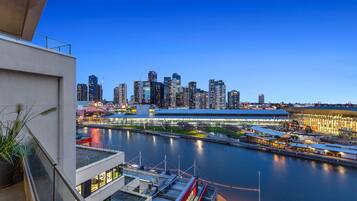 3 Bedroom 2 Bath Deluxe Apartment | Blick vom Balkon