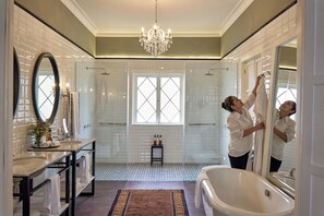 Cleanliness standards - Atemporal by Andean (Lima)