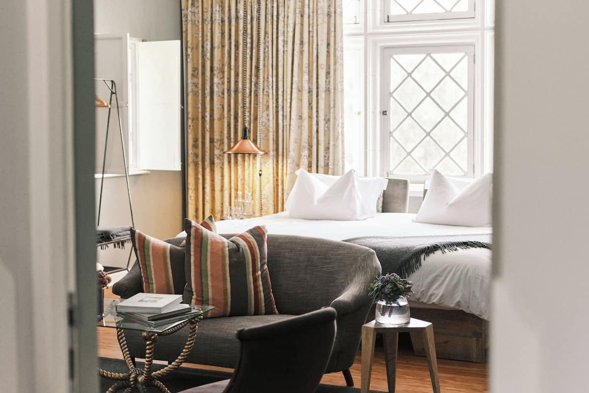 Superior Room, 1 King Bed (GRAND) | Premium bedding, in-room safe, desk, blackout drapes