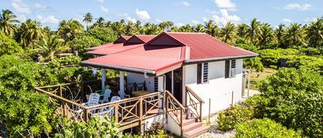 Bungalow, vue sur la mer (Bungalow Faatere) | Vue de la chambre
