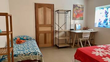 Kamar Keluarga | Seprai premium, didekorasi berbeda-beda, dan tempat tidur bayi gratis