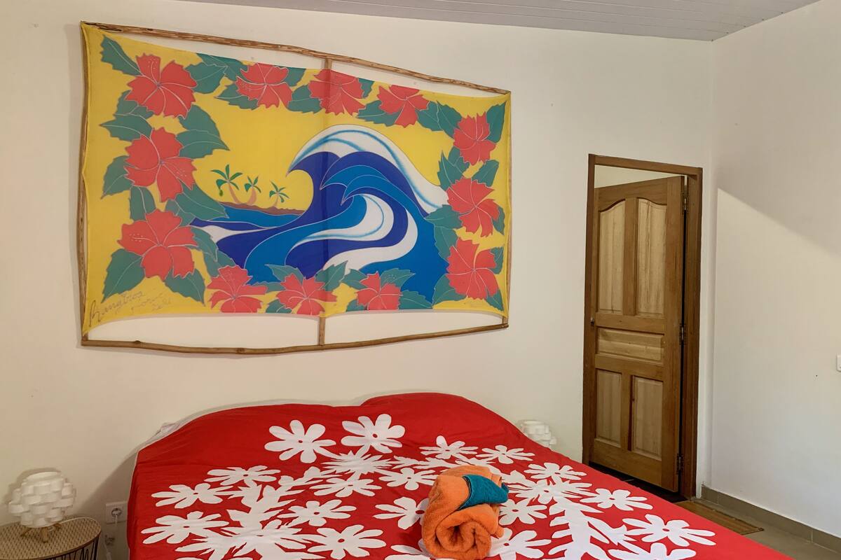 family room | premium bedding, individually decorated, free cots/infant beds