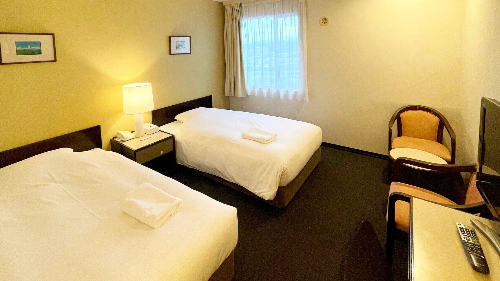 Desk, free WiFi, bed sheets