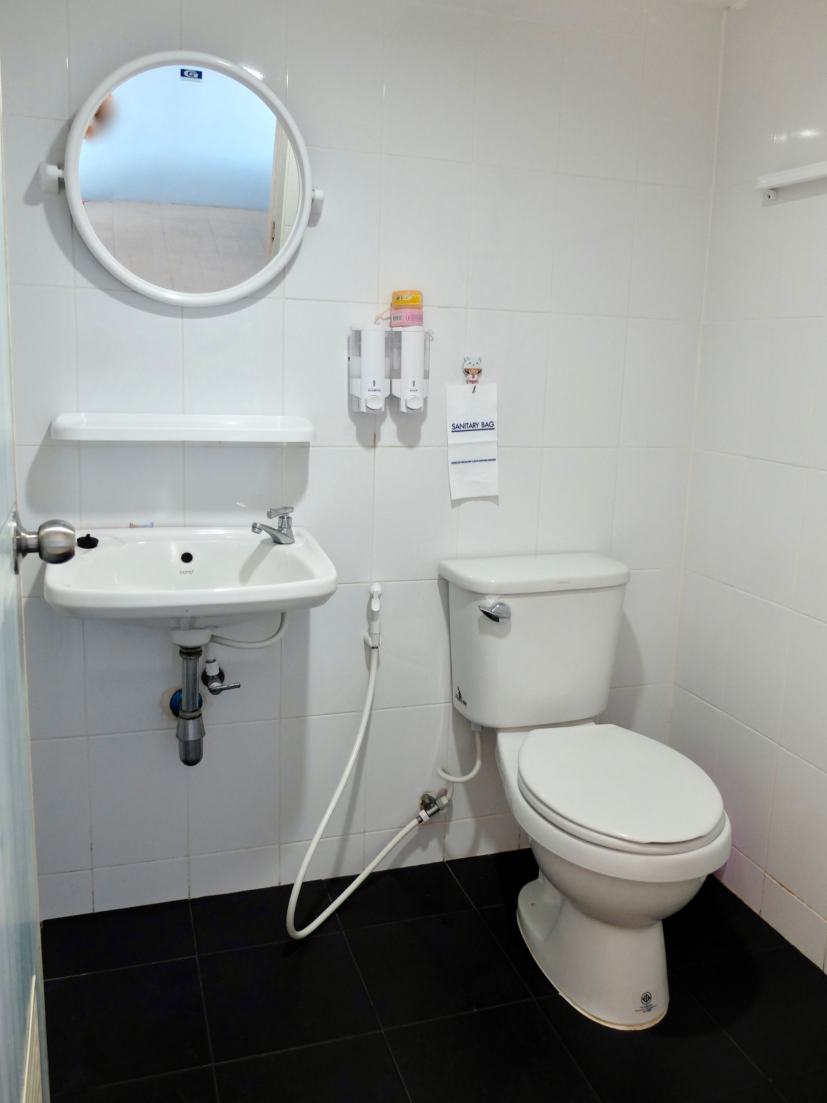double room | bathroom | shower, free toiletries, hair dryer, towels