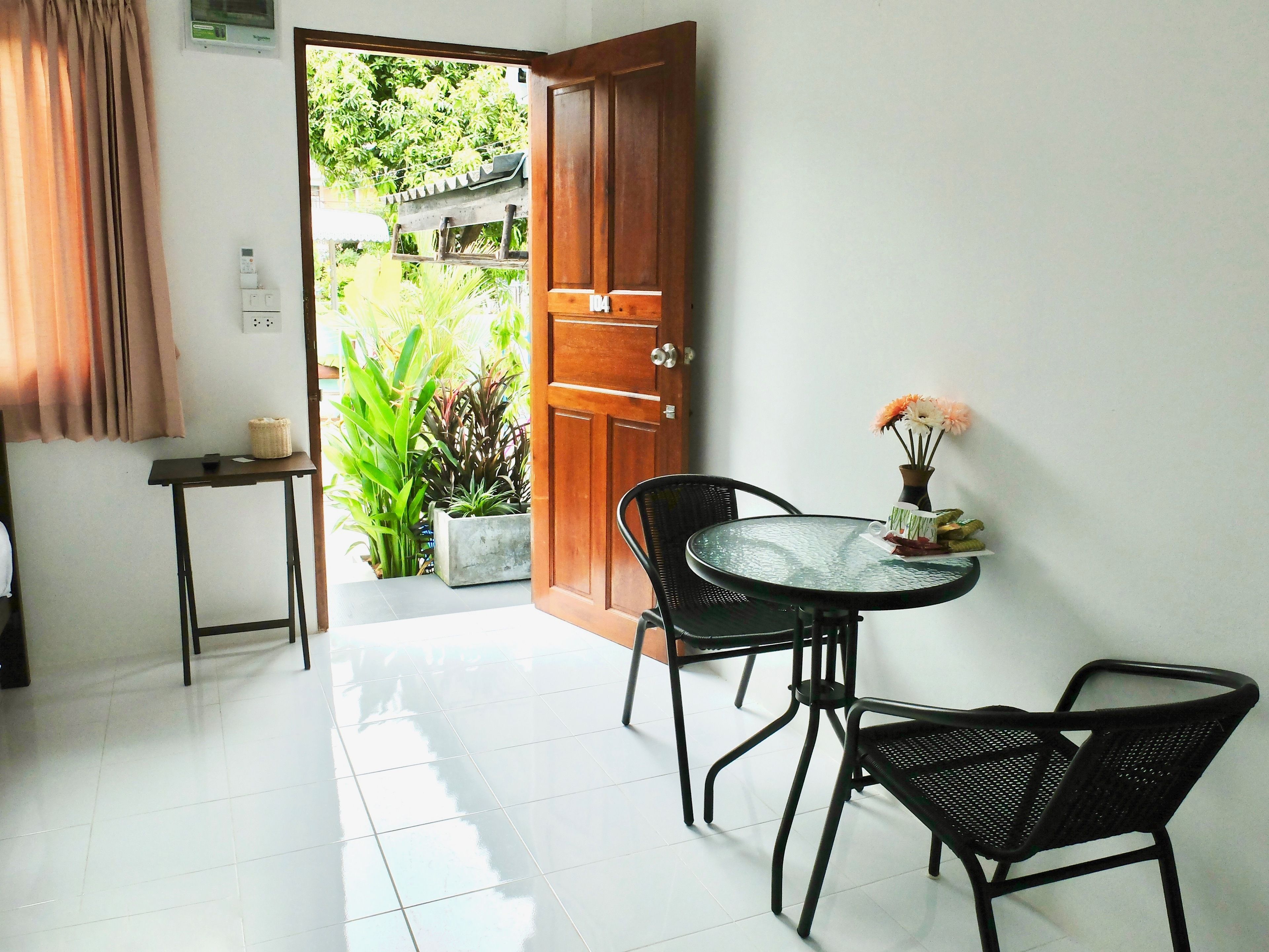 double room, garden view | desk, soundproofing, free wifi