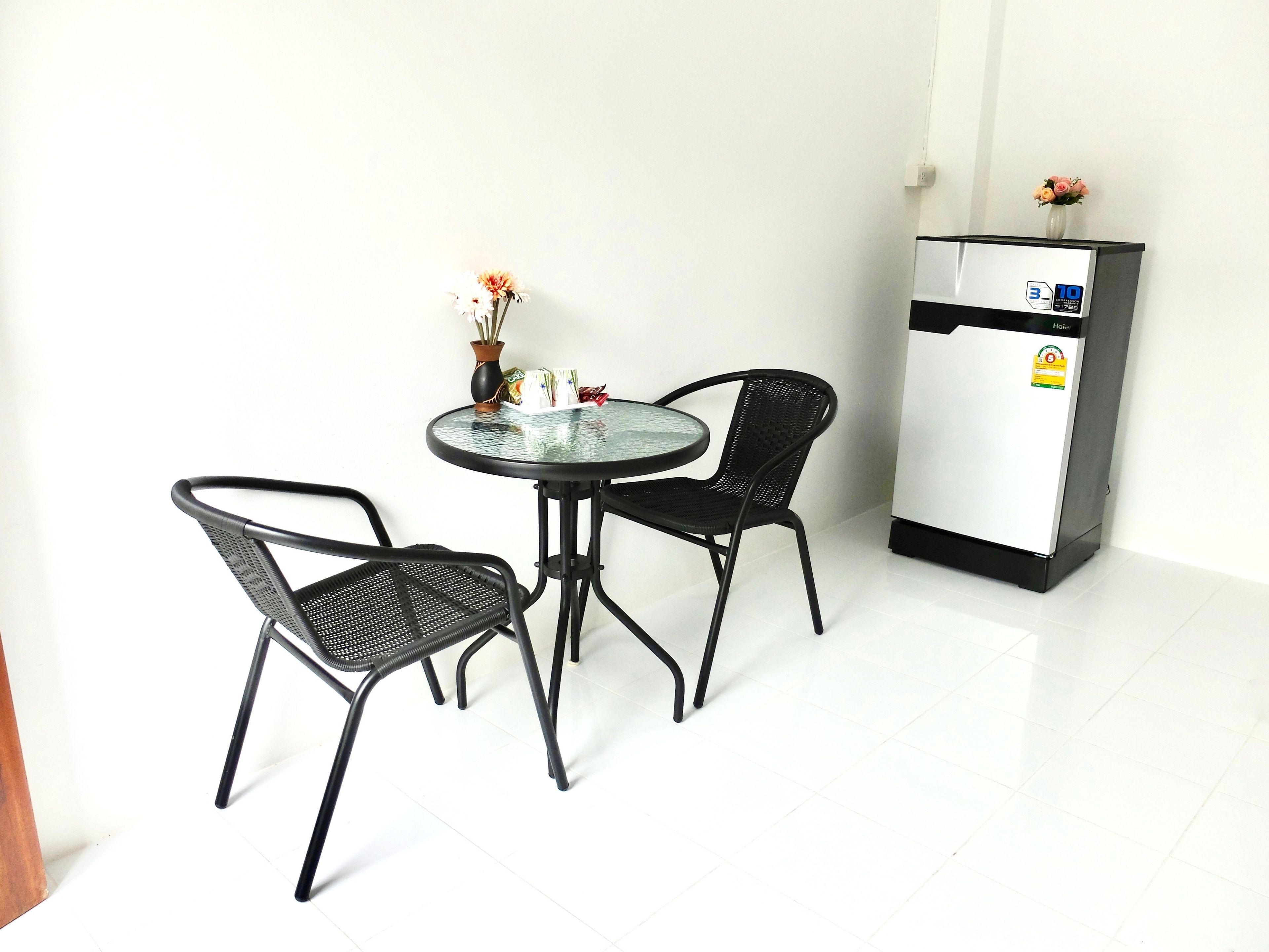 double room, garden view | in-room dining