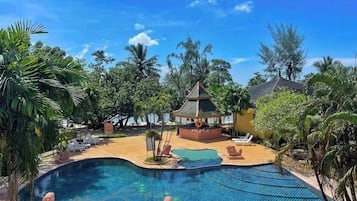Villa Twin Room with Pool View | In-room safe, desk, free cots/infant beds, rollaway beds
