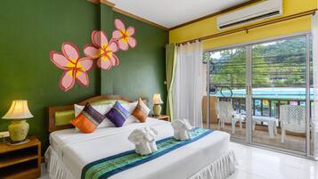 Caja de seguridad en la habitación, escritorio y cunas gratuitas