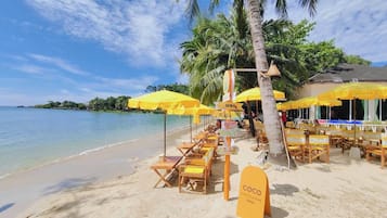 Beach bar