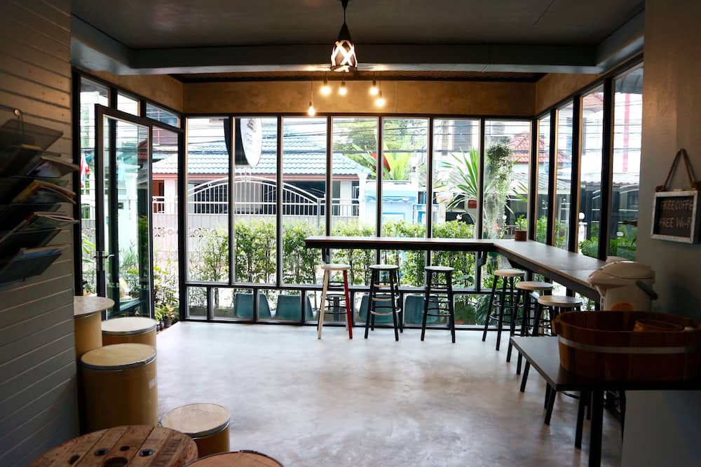 Area 69 Don Muang Maison