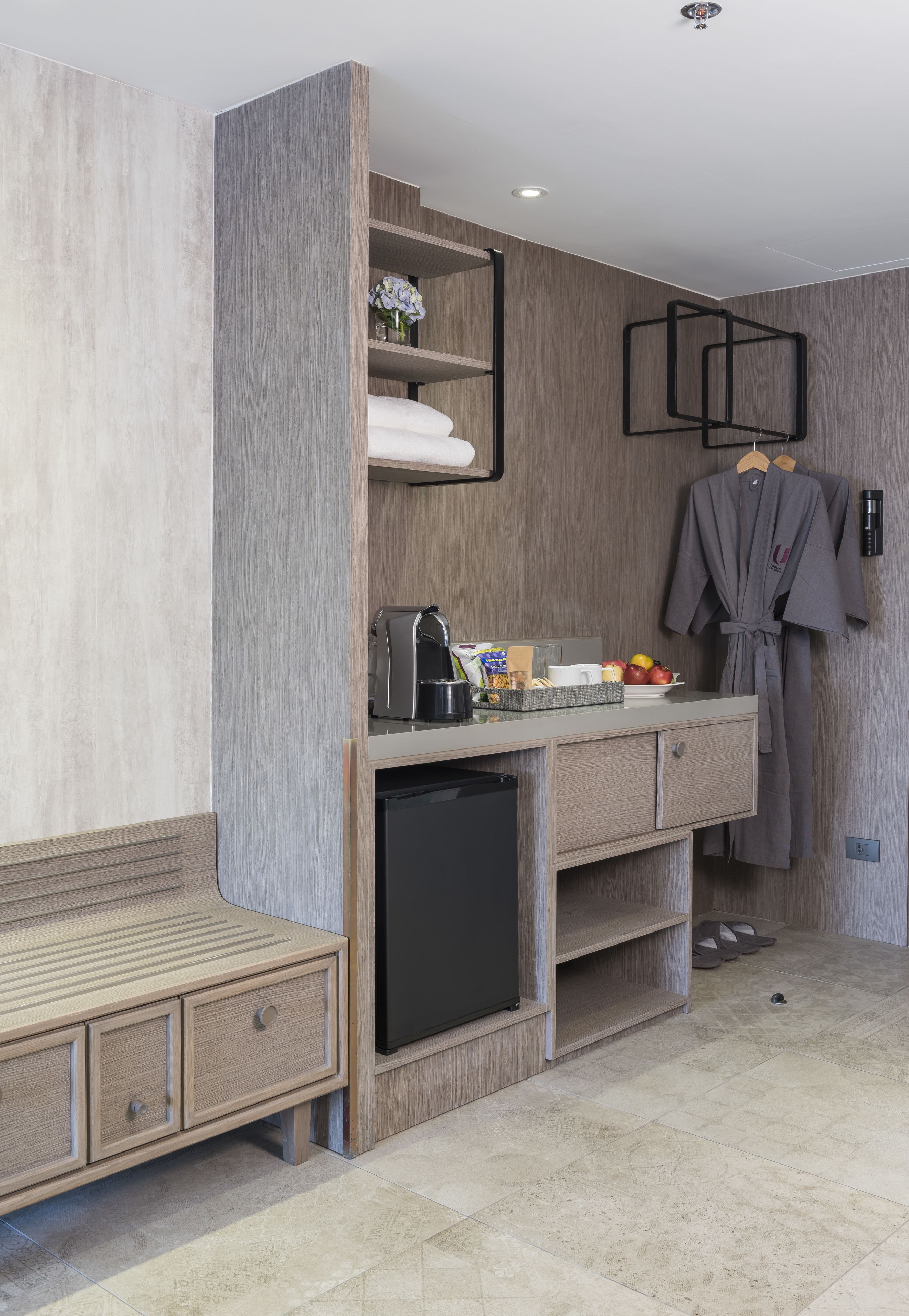 premium deluxe corner (24 hours use of room) | 1 bedroom, in-room safe, soundproofing, iron/ironing board