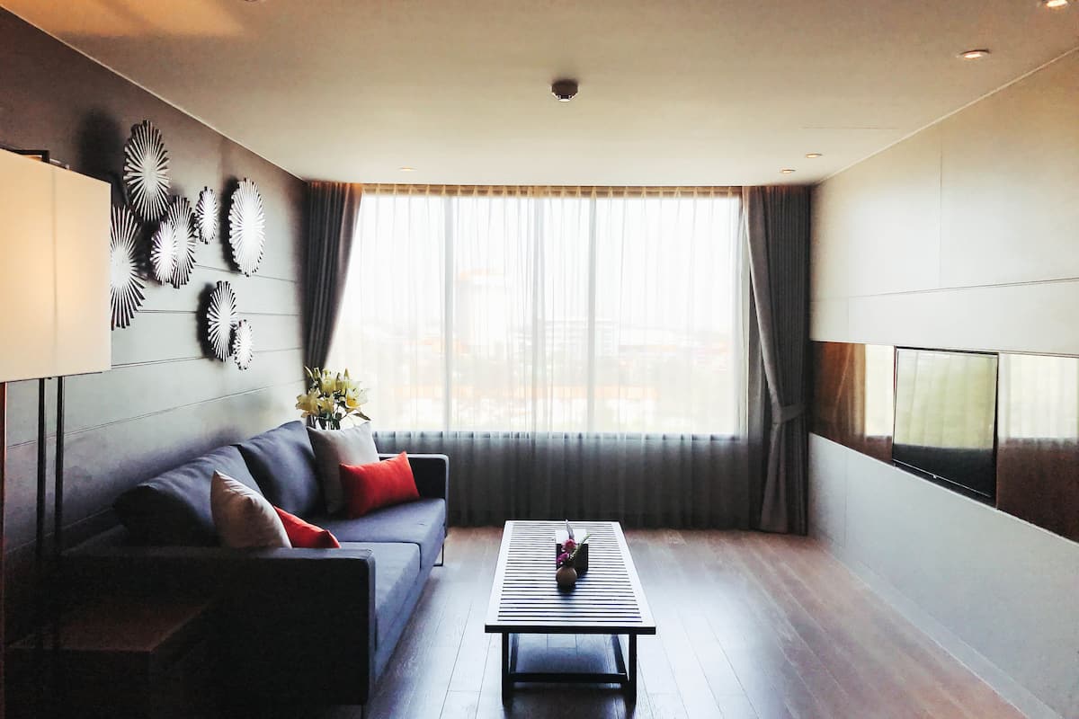 Two Bedroom Family Suite (24 Hours Use of Room) | Cofres nos quartos, quartos à prova de som