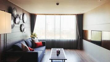 Caja de seguridad en la habitación y sistema de insonorización