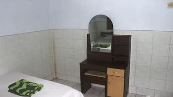 Kamar Standar | Fasilitas kamar