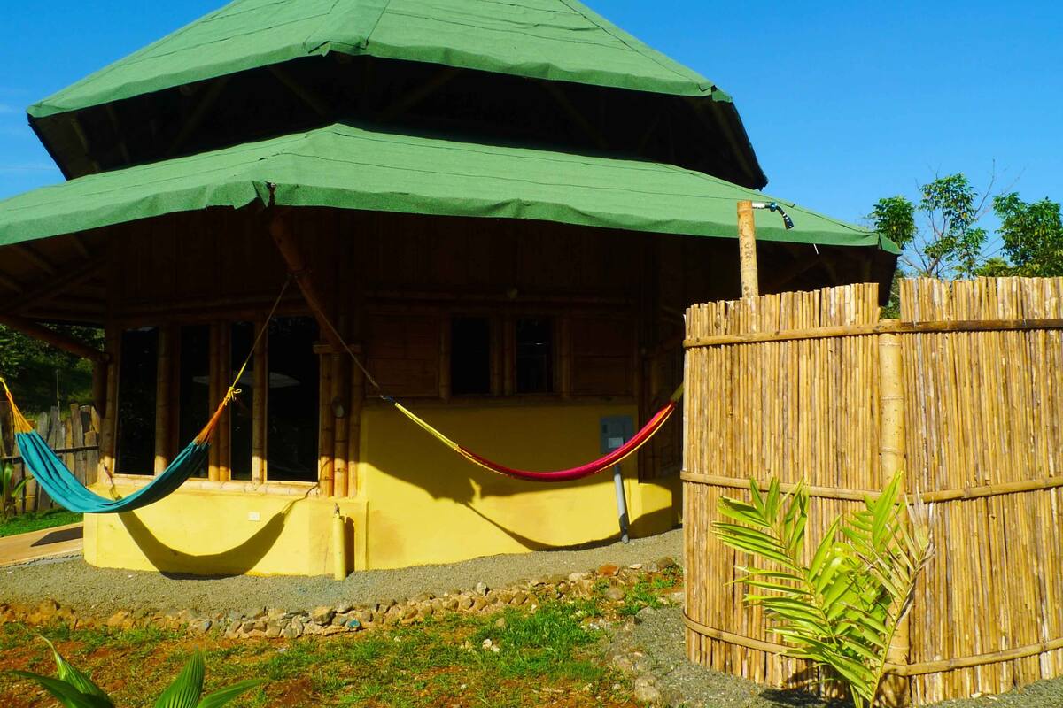 Bungalow, näköala puutarhaan | Terassi/patio