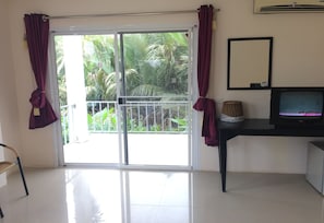 Standard Double Room | Desk, soundproofing, free WiFi, bed sheets - OYO 619 Water Palm Resort (Takua Pa)