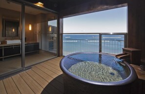 Balcony - Atami Seaside Spa & Resort (Atami)