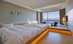 Premium bedding, in-room safe - Atami Seaside Spa & Resort (Atami)