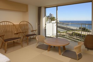 Premium bedding, in-room safe - Atami Seaside Spa & Resort (Atami)