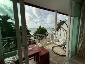 Deluxe-huone, valtamerinäköala | Terassi/patio